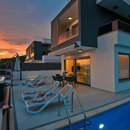 Sunny Lux - Villa *